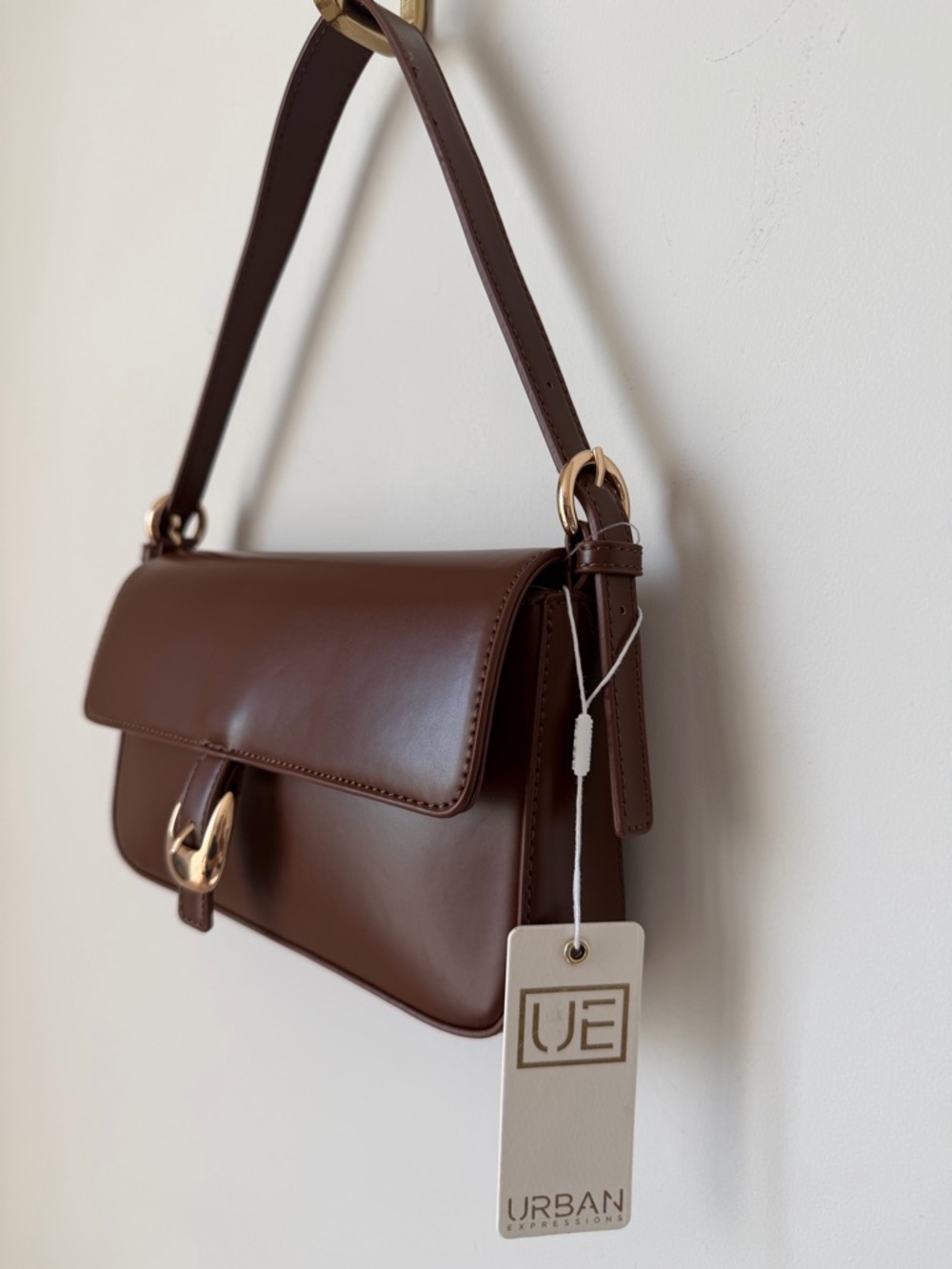 urban expressions dark brown leather flap shoulder bag - Picture 2 of 7